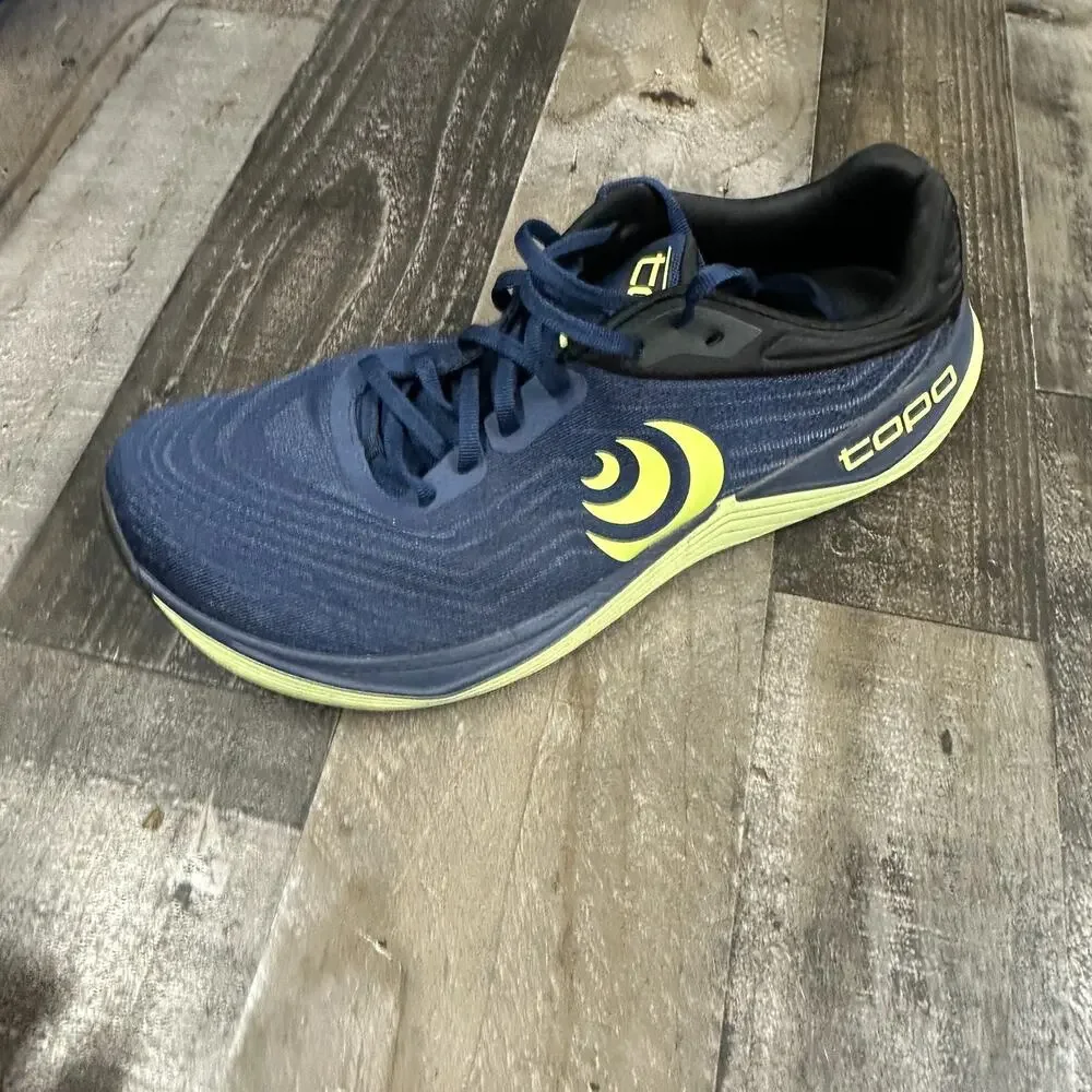 Topo Ultrafly 5 Running Shoes in Navy‎ Lime Men's Size 12 Sneakers